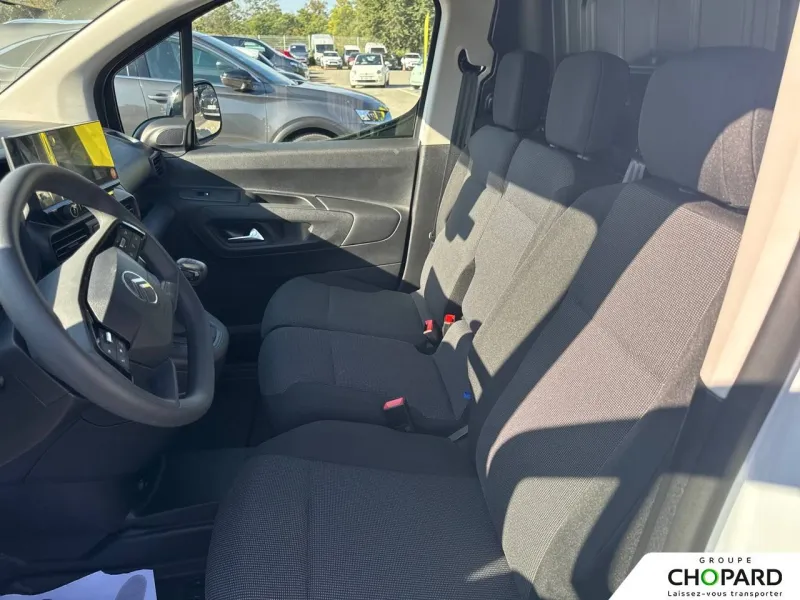 Image secondaire du véhicule 12