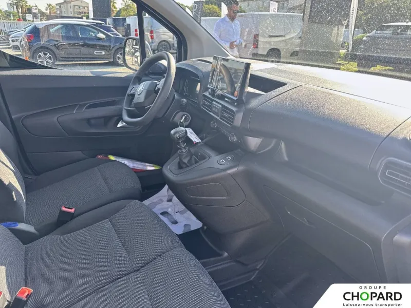 Image secondaire du véhicule 14