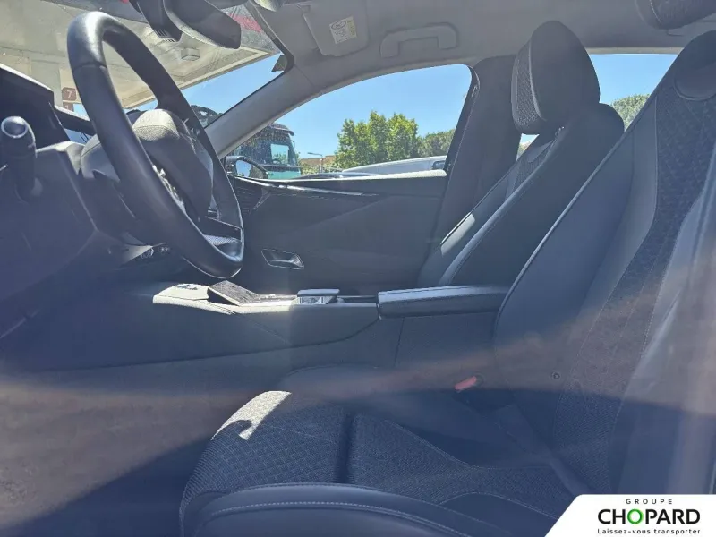 Image secondaire du véhicule 12