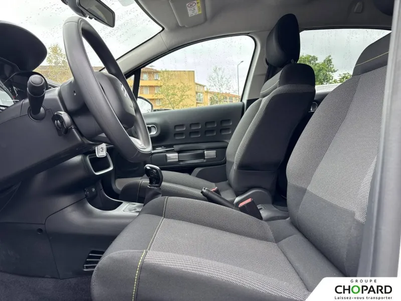 Image secondaire du véhicule 12