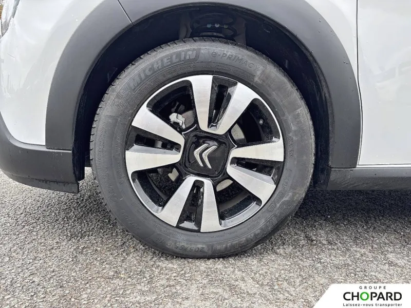 Image secondaire du véhicule 22