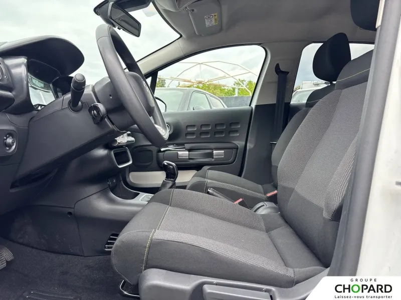 Image secondaire du véhicule 12