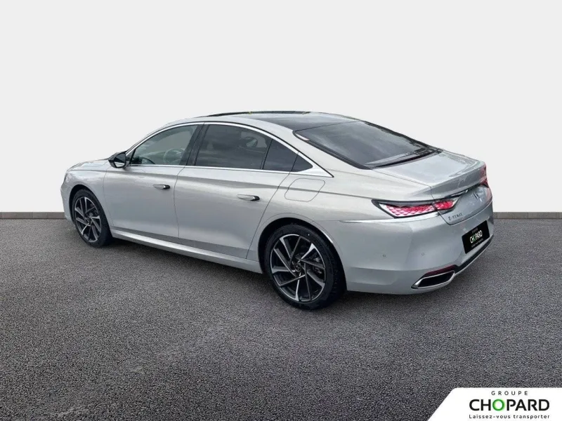 Image secondaire du véhicule 8