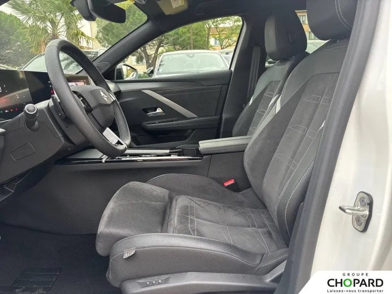 Image secondaire du véhicule 12