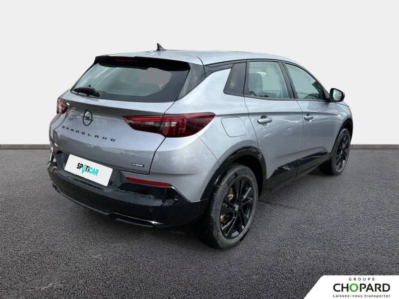 Image secondaire du véhicule 4