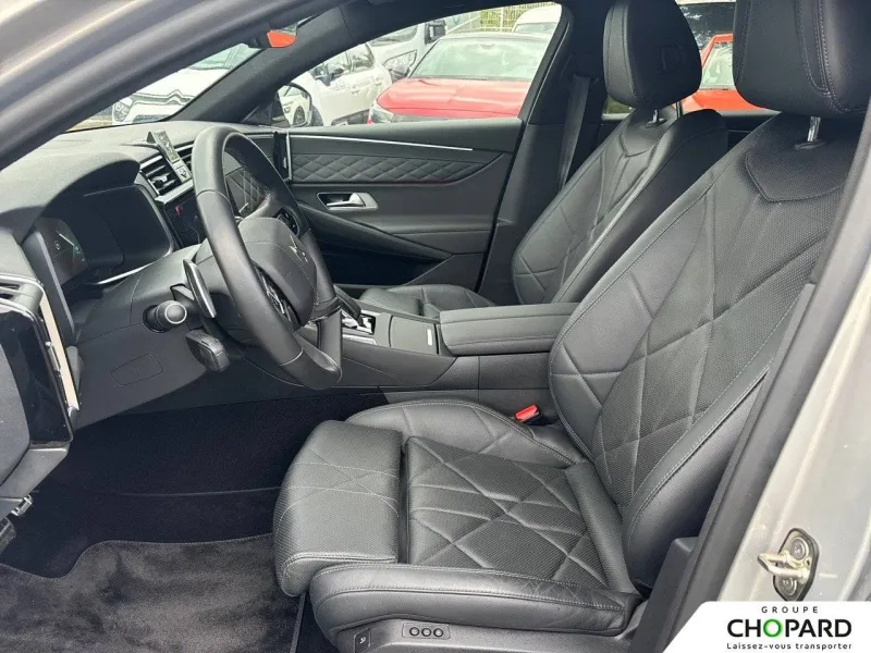 Image secondaire du véhicule 12