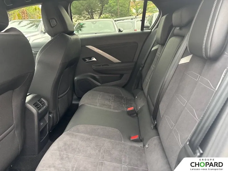 Image secondaire du véhicule 19