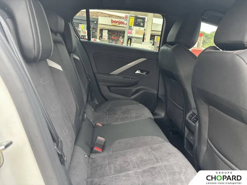 Image secondaire du véhicule 21