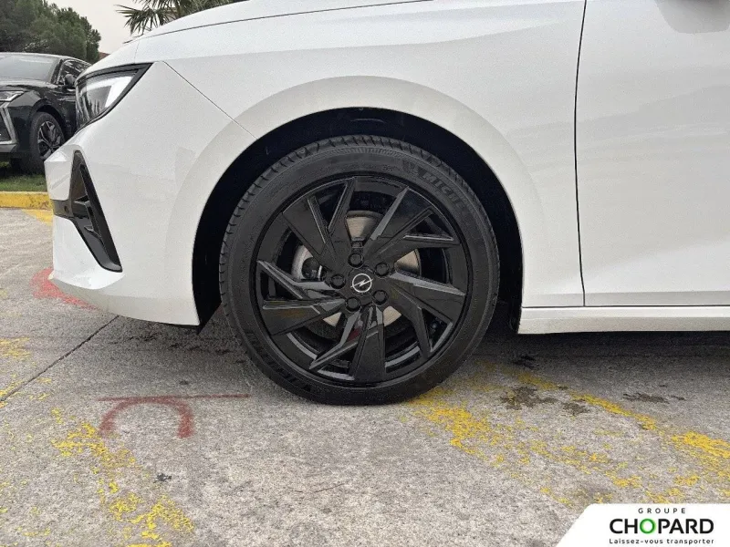 Image secondaire du véhicule 22