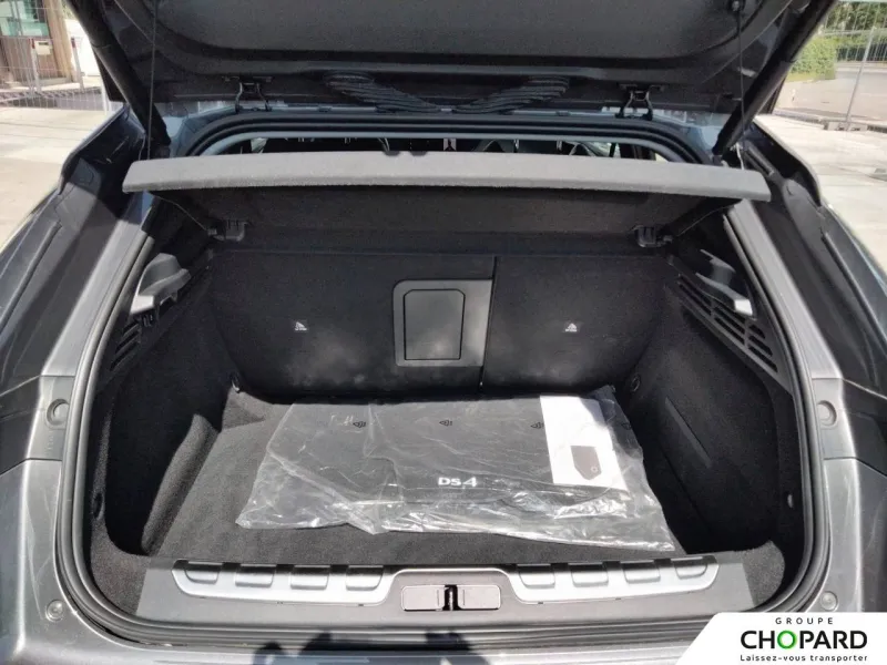 Image secondaire du véhicule 9