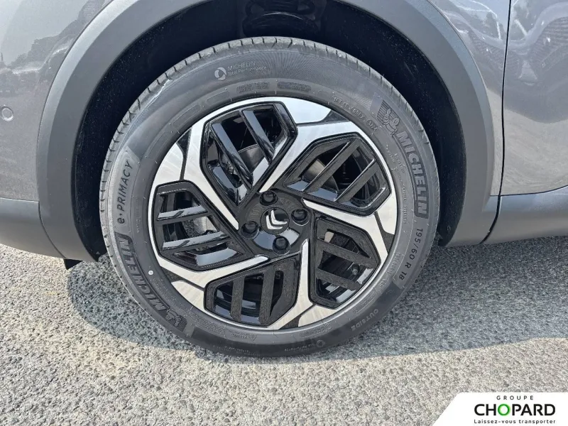 Image secondaire du véhicule 13