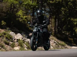 Zontes 125 Roadster R : le roadster dynamique pour débuter