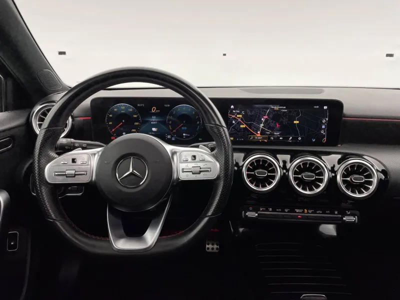 Image secondaire du véhicule 23