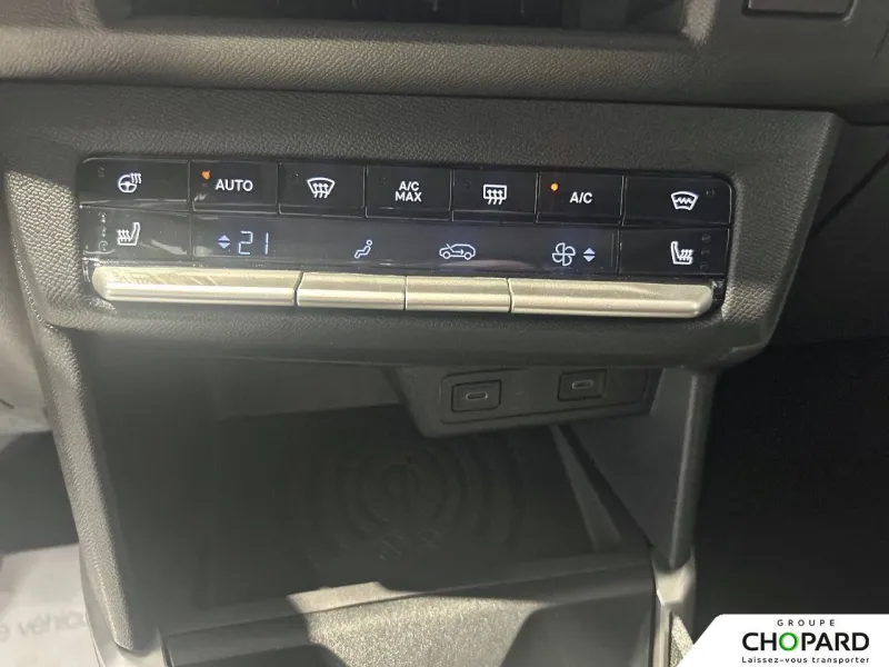 Image secondaire du véhicule 22