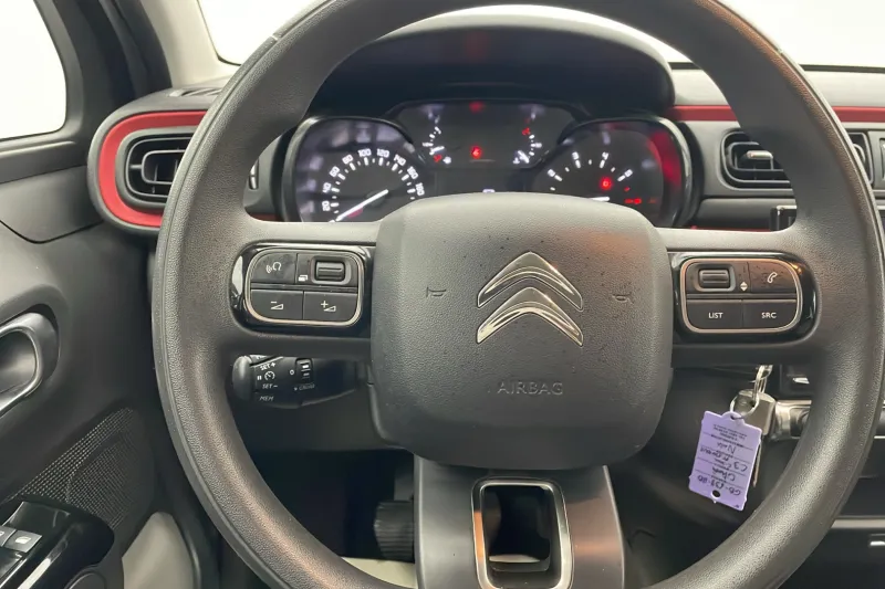 Image secondaire du véhicule 12