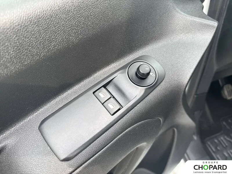 Image secondaire du véhicule 3