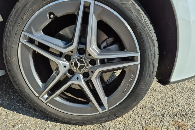 Image secondaire du véhicule 13