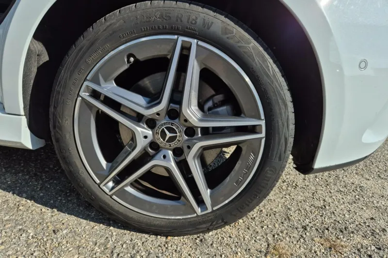 Image secondaire du véhicule 14