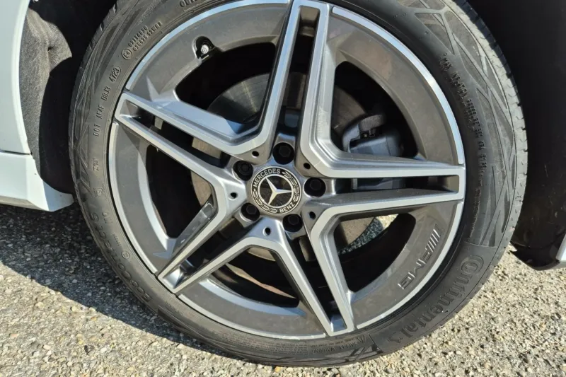 Image secondaire du véhicule 16