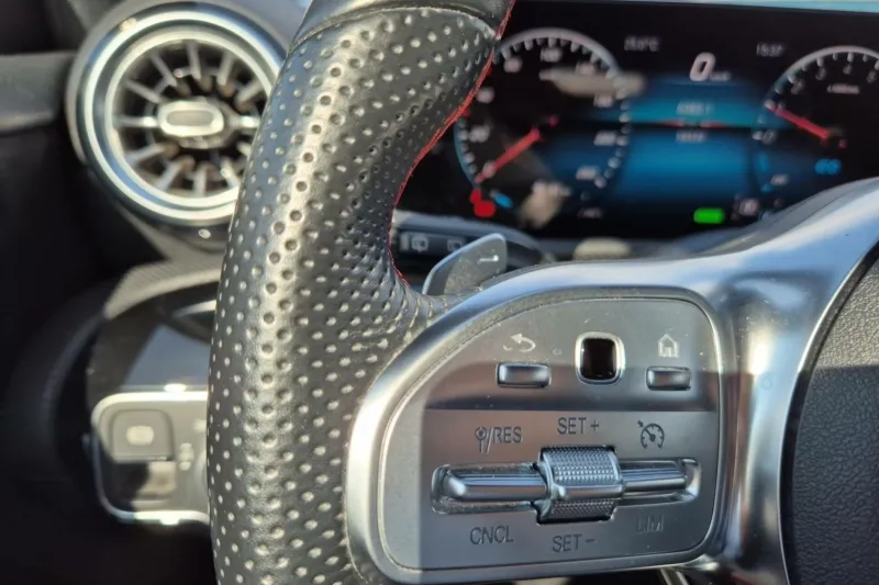 Image secondaire du véhicule 22