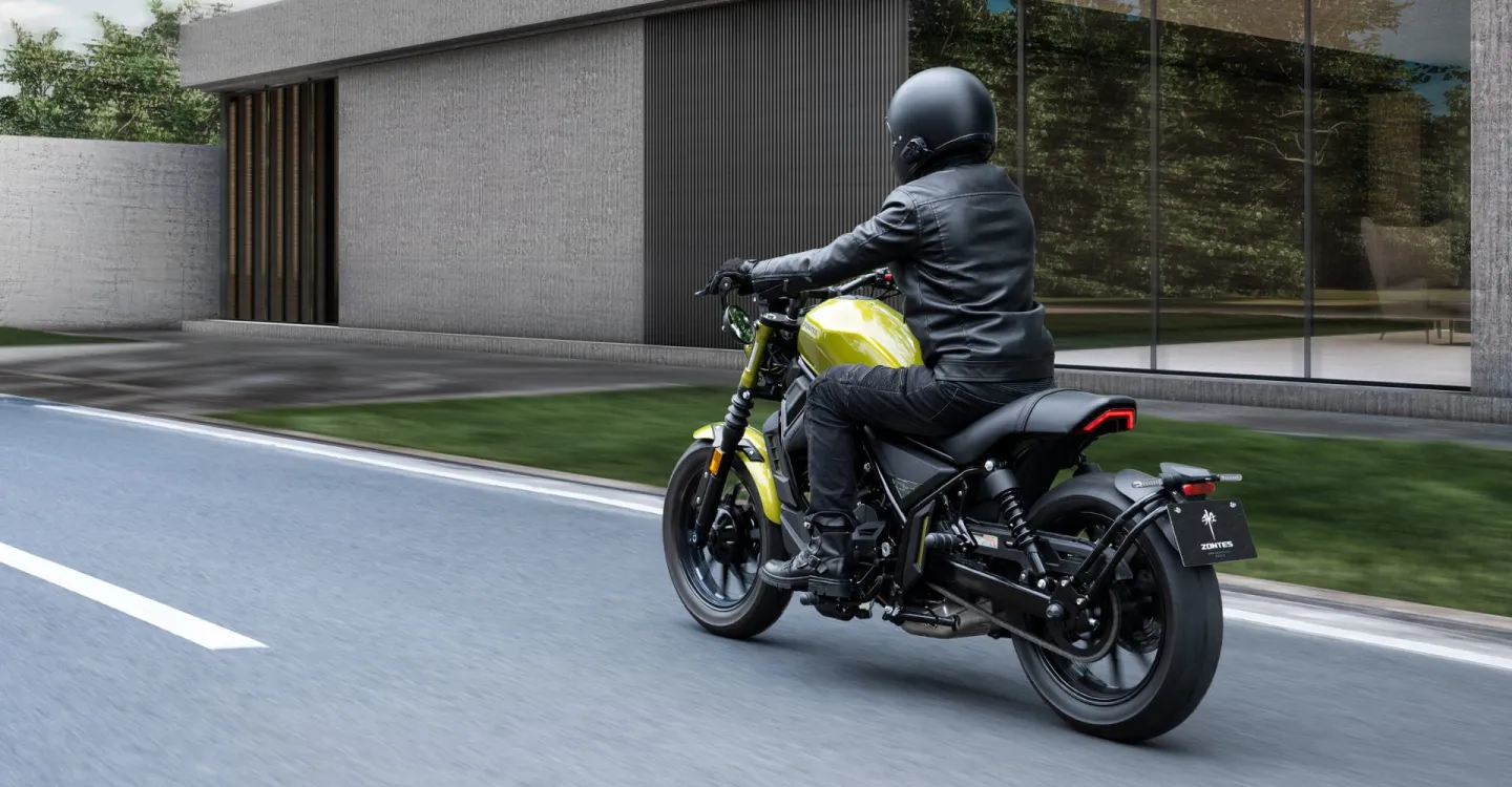 Face arrière ZONTES 125 c