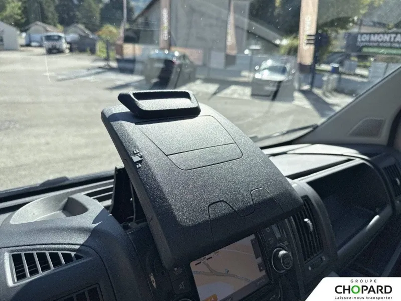 Image secondaire du véhicule 19