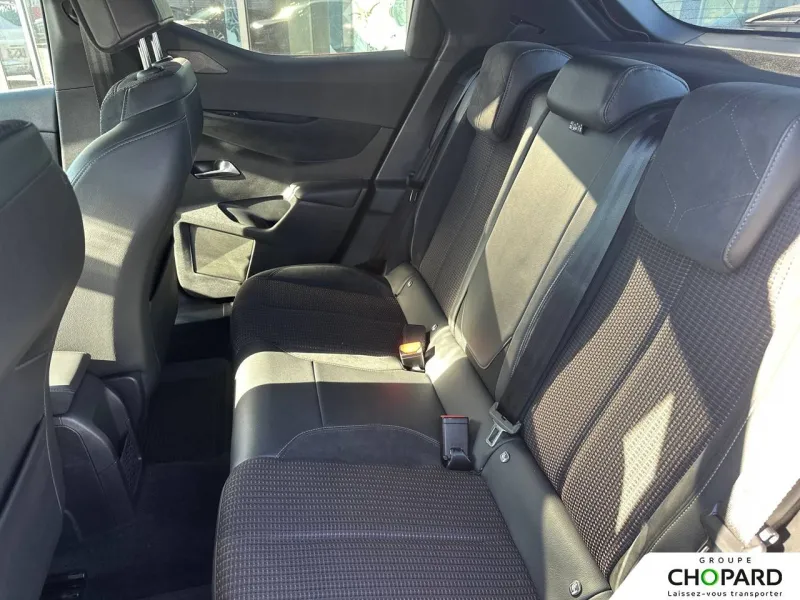 Image secondaire du véhicule 12