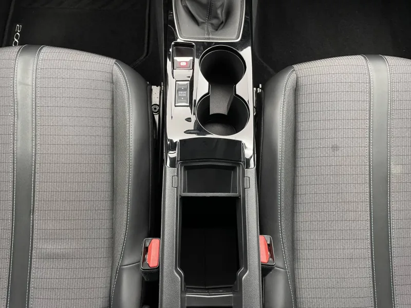 Image secondaire du véhicule 26