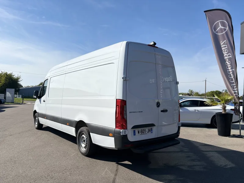 Image secondaire du véhicule 6