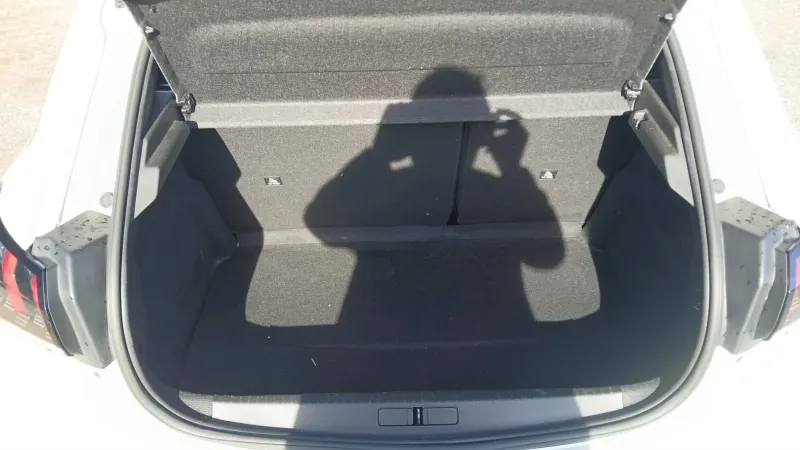 Image secondaire du véhicule 10