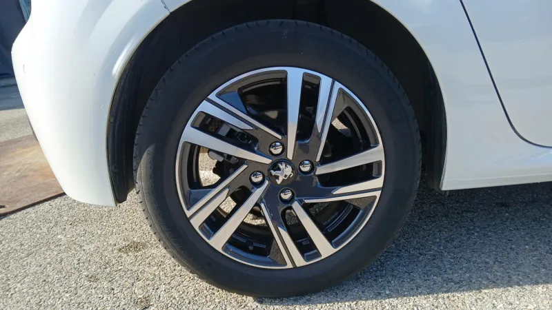 Image secondaire du véhicule 15