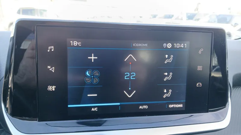 Image secondaire du véhicule 23