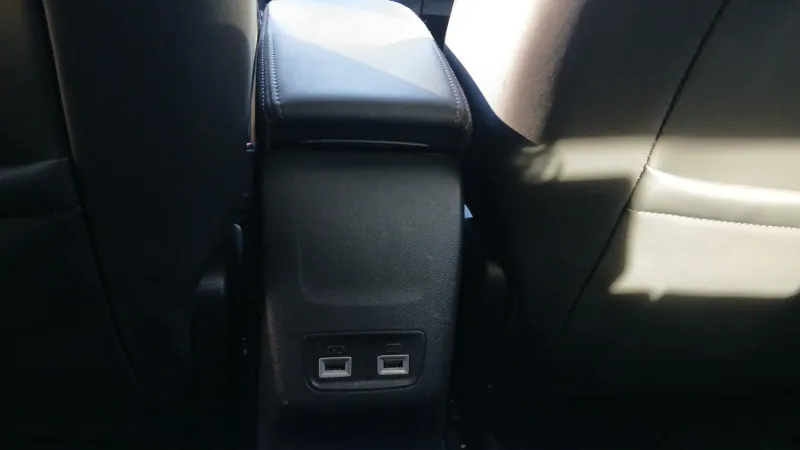 Image secondaire du véhicule 35