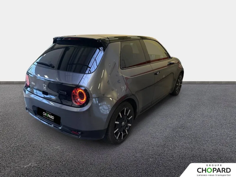 Image secondaire du véhicule 4