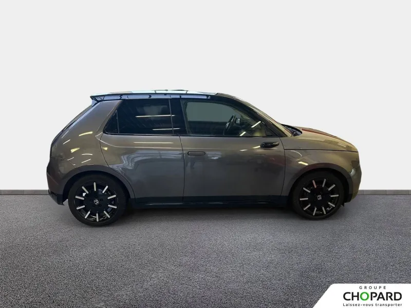 Image secondaire du véhicule 10