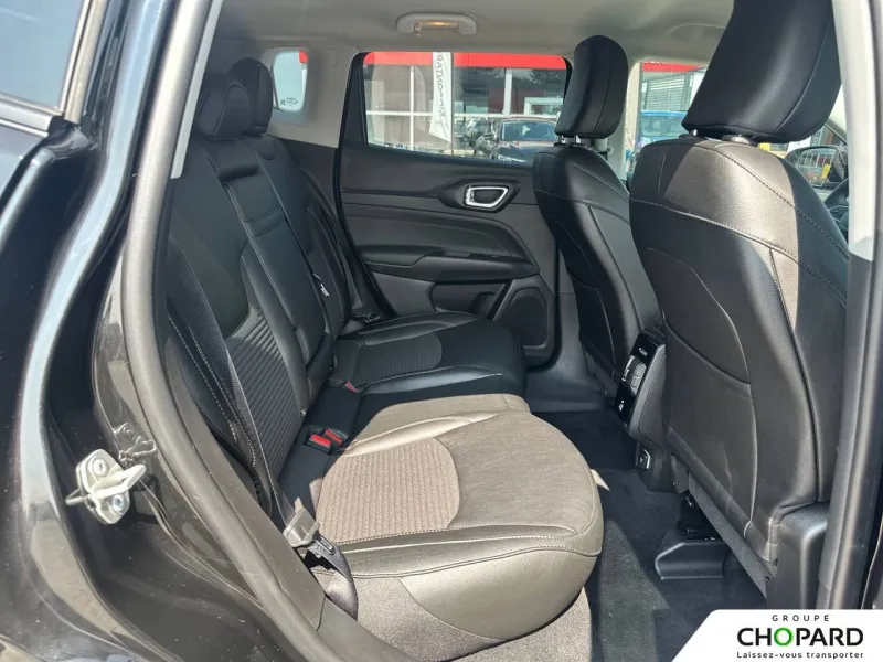 Image secondaire du véhicule 21