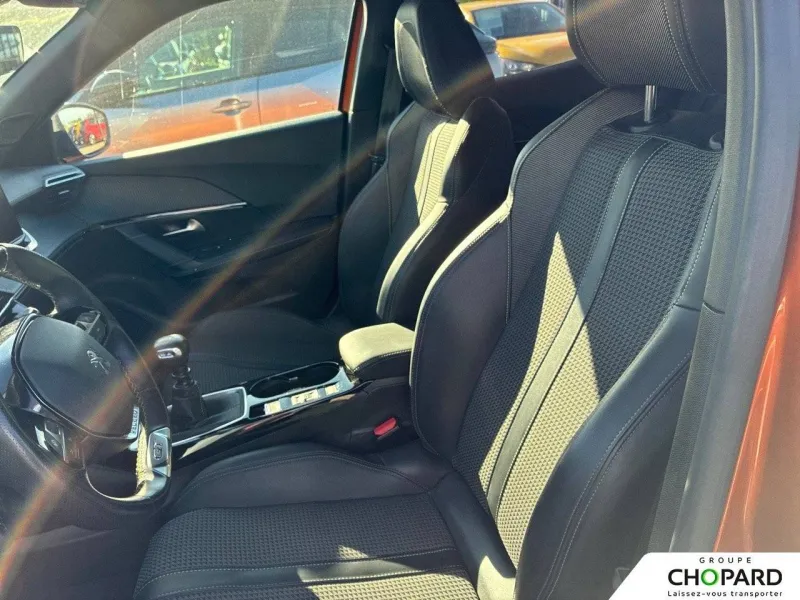 Image secondaire du véhicule 12