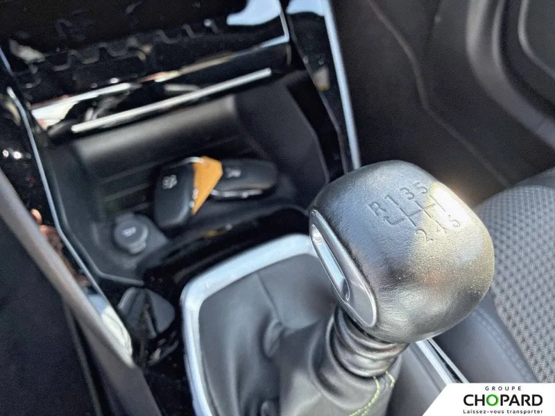 Image secondaire du véhicule 24