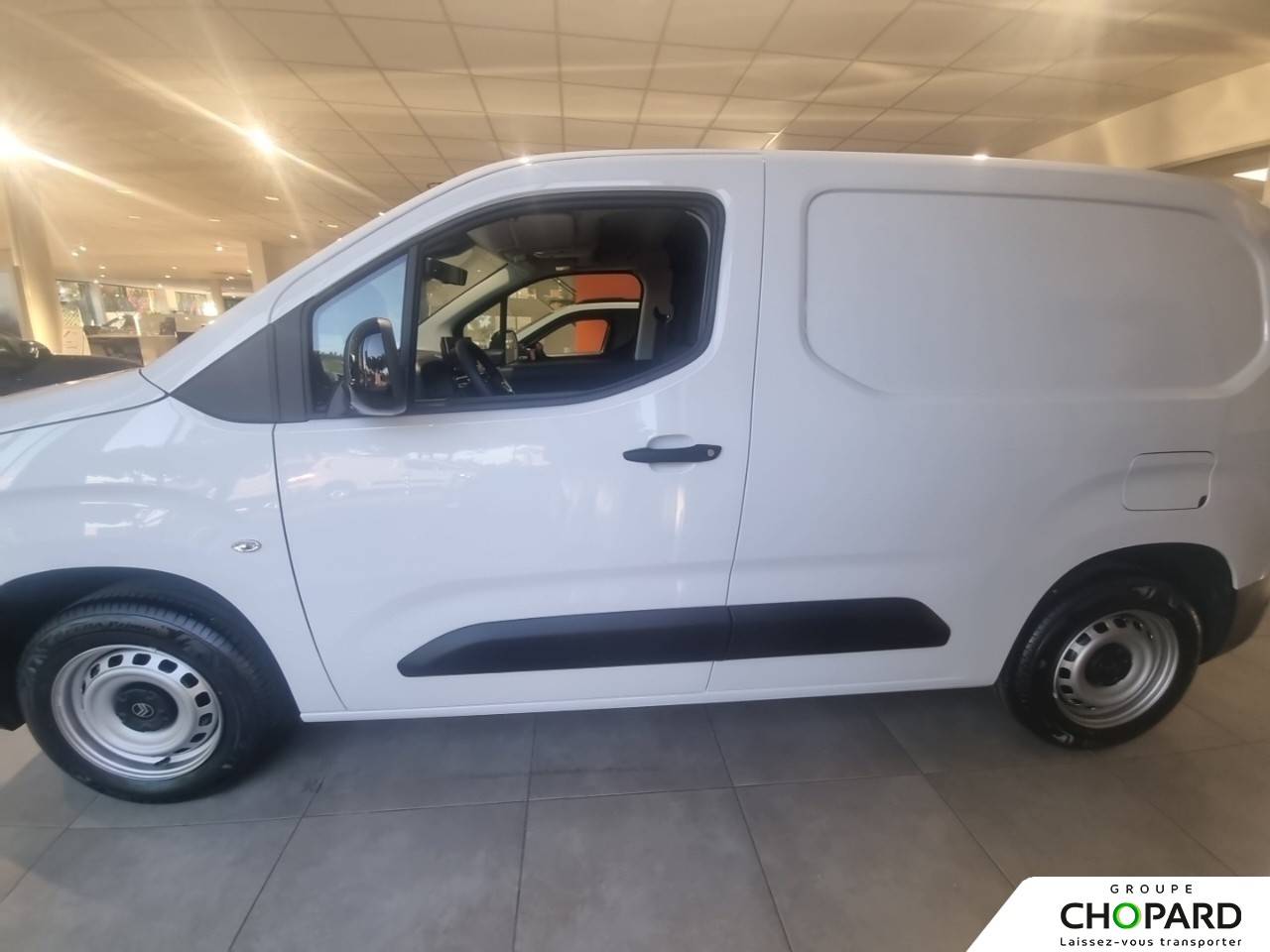 Image secondaire du véhicule 10