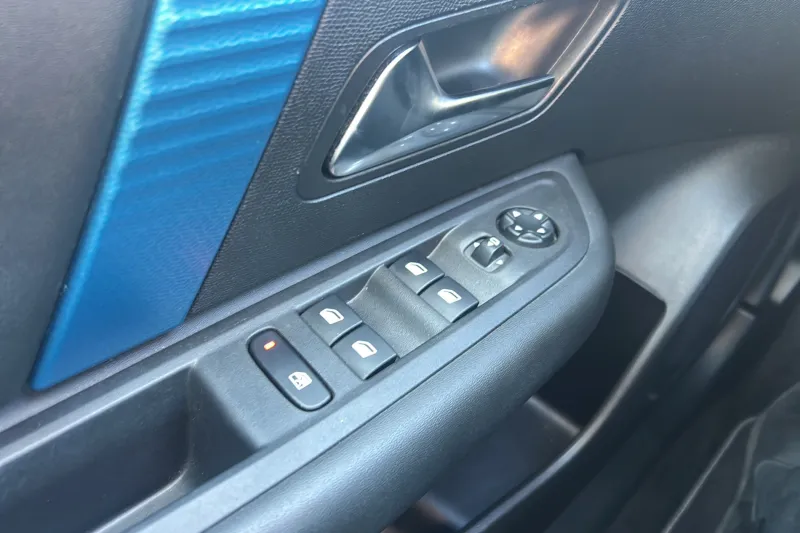 Image secondaire du véhicule 10