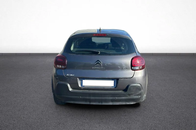 Image secondaire du véhicule 6