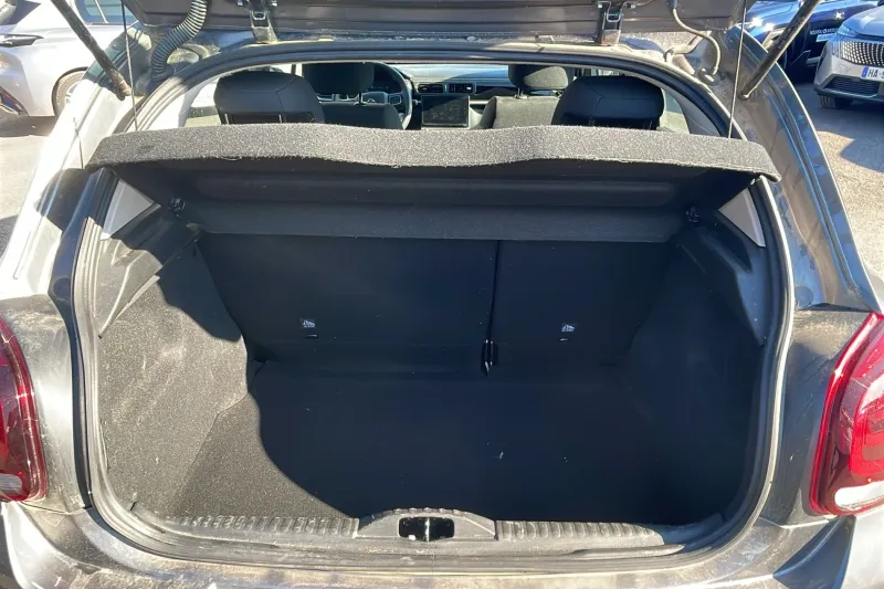 Image secondaire du véhicule 10