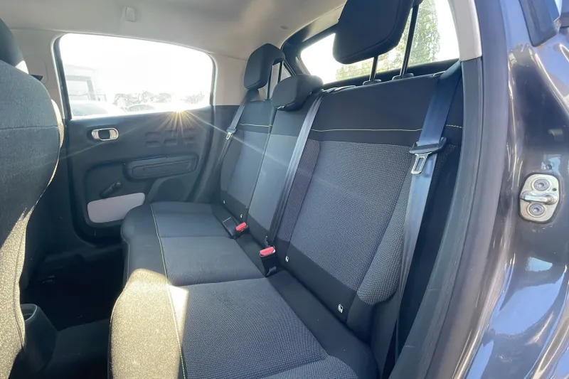 Image secondaire du véhicule 12