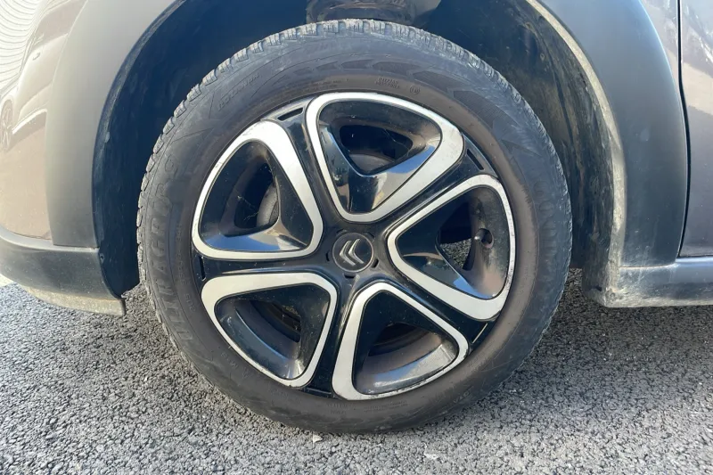 Image secondaire du véhicule 13