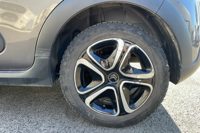 Image secondaire du véhicule 14