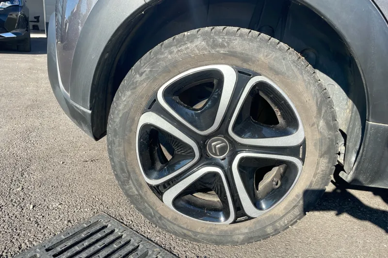 Image secondaire du véhicule 15