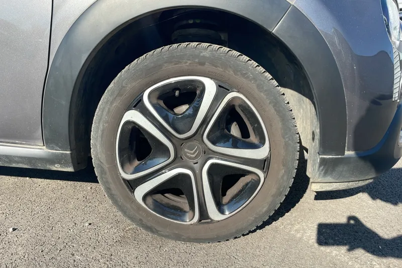 Image secondaire du véhicule 16