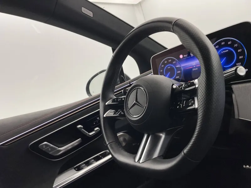 Image secondaire du véhicule 24