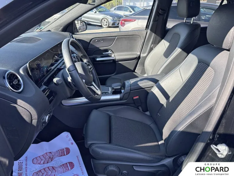 Image secondaire du véhicule 12