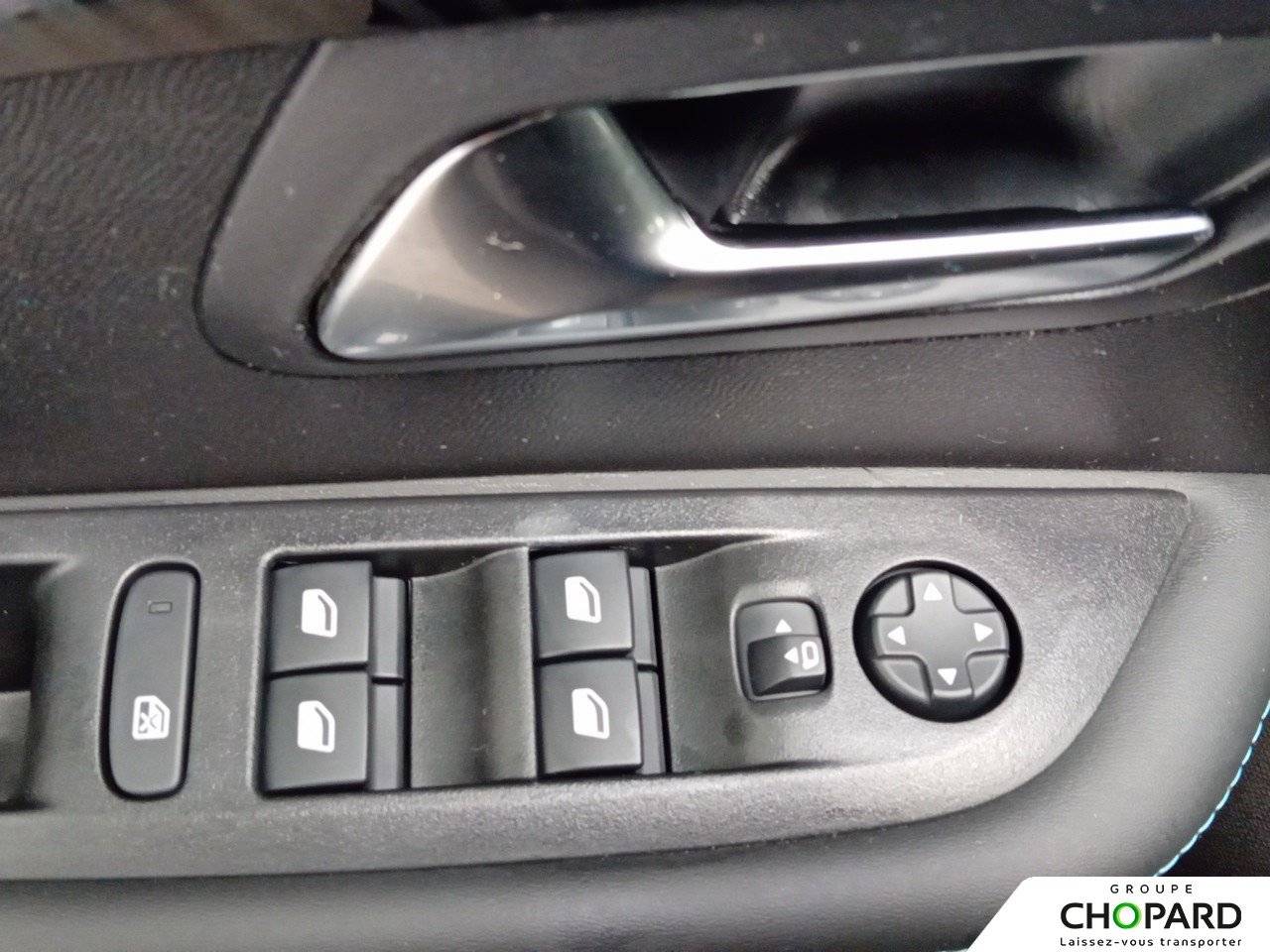 Image secondaire du véhicule 10